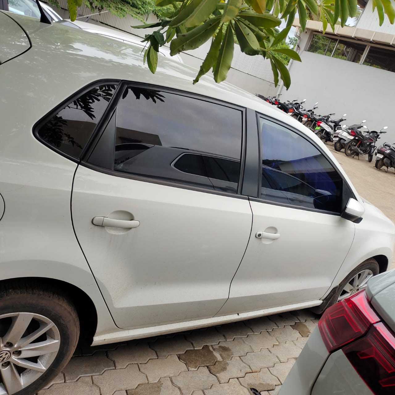 Volkswagen Polo(2010-2012) Trendline 1.2l P
